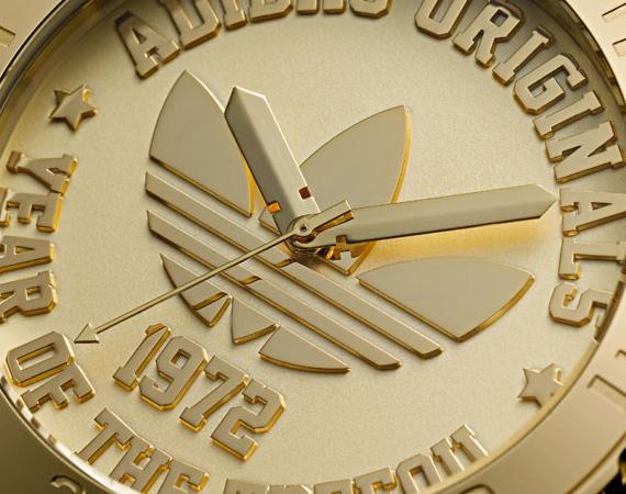 Adidas Originals Trefoil watch dial