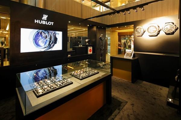 Hublot pop-up store interior