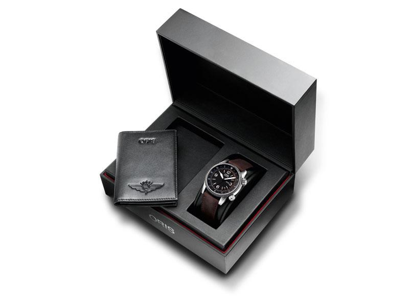 Oris Flying Doctor presentation box