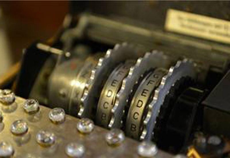 Decoding machine