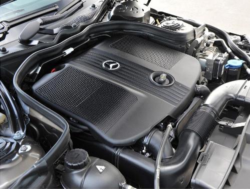 Mercedes Benz E220 AMG CDI engine