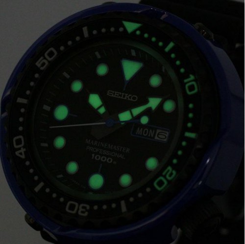 Glow in the dark Seiko MarineMaster diving watch