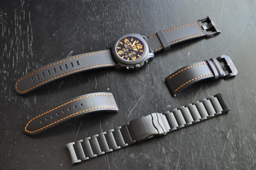 Lum tec watch with changeable watch straps
