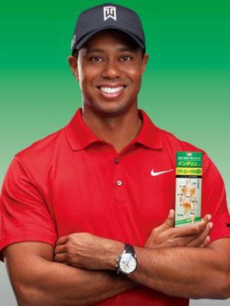 Tiger Woods promoting Kowa Heat Rub