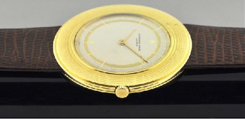 18k gold Audemars Piguet side view