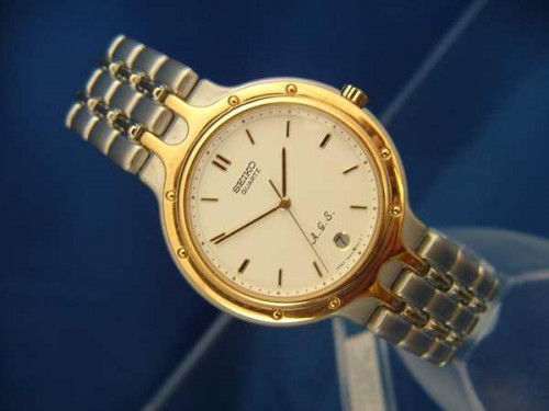Early Seiko Auto Quartz watch